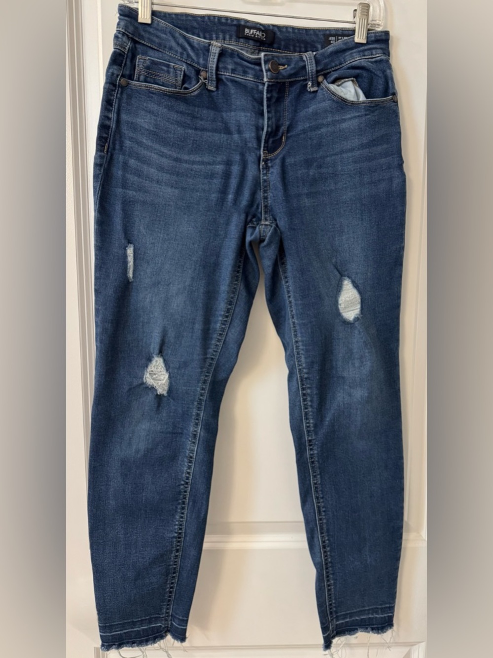 #z137 - Buffalo David Bitton Jess Rip & Repair Mid-Rise Skinny Medium Wash Jeans